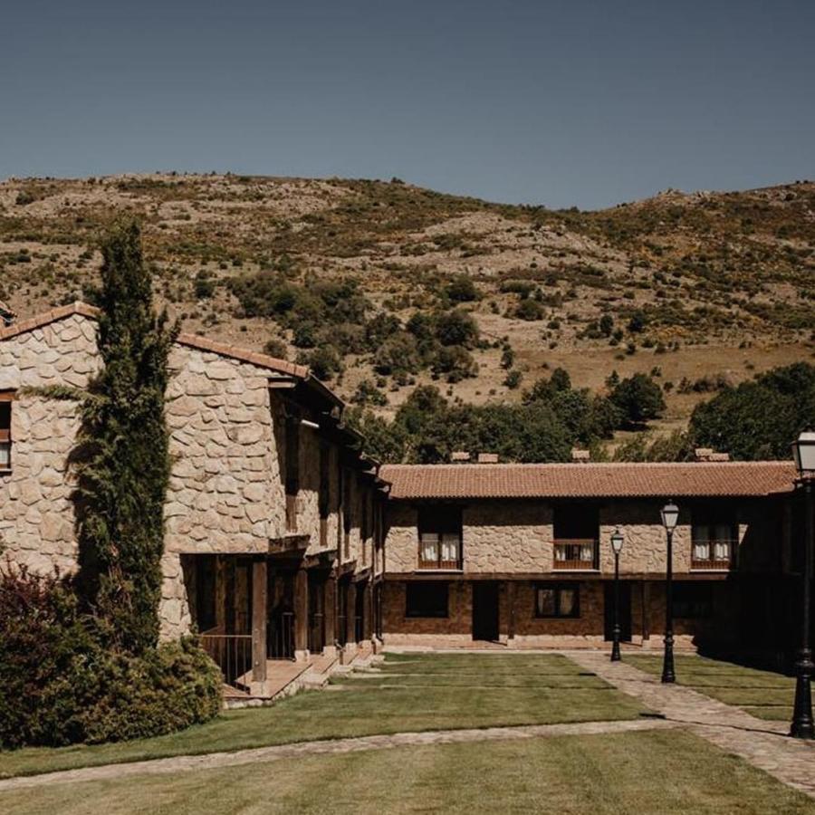 Hotel Ribera Del Corneja Navacepedilla de Corneja Exterior foto